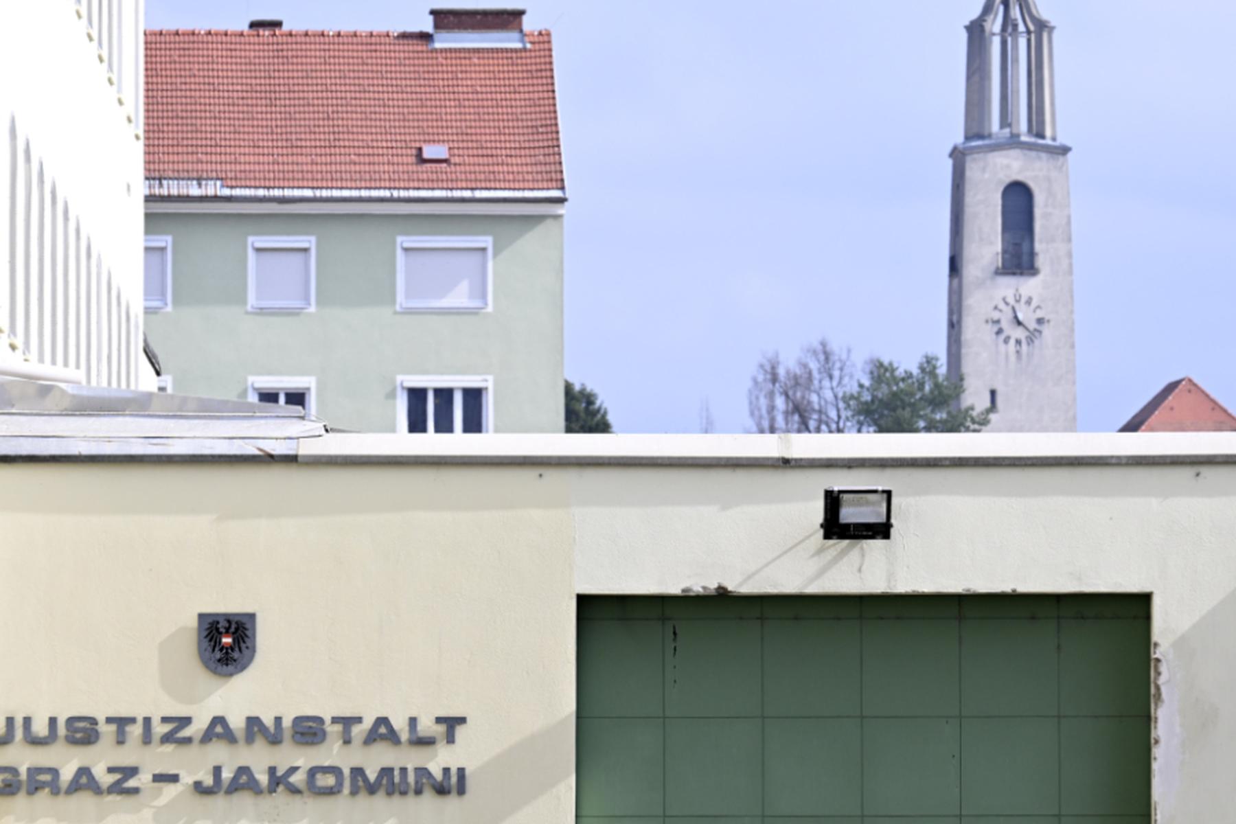 V zaporu Graz-Jakomini našli mrtvega 25-letnega pripornika, preiskava poteka zaradi suma prevelikega odmerka drog