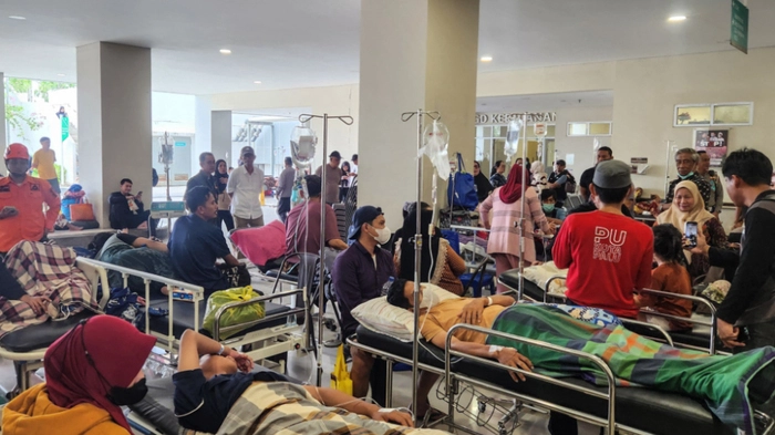 Evakuierung von Patienten und Angehörigen aus Spital in Palu | Evakuierung von Patienten und Angehörigen aus Spital in Palu