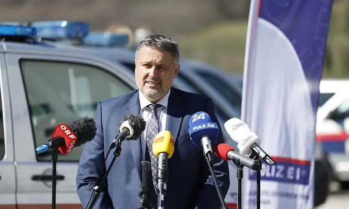 Brigadier Lohnegger berichtete von den Durchsuchungen