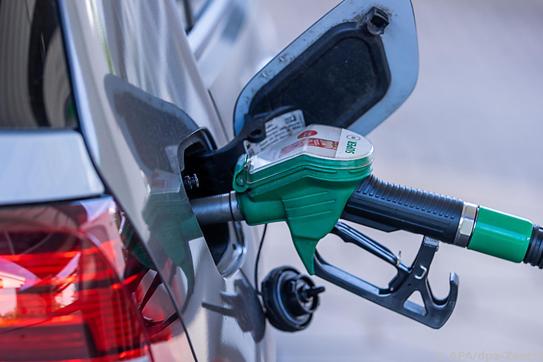 Tanken Österreich: Kraftstoffpreise im Vergleich: So fährt man am günstigsten