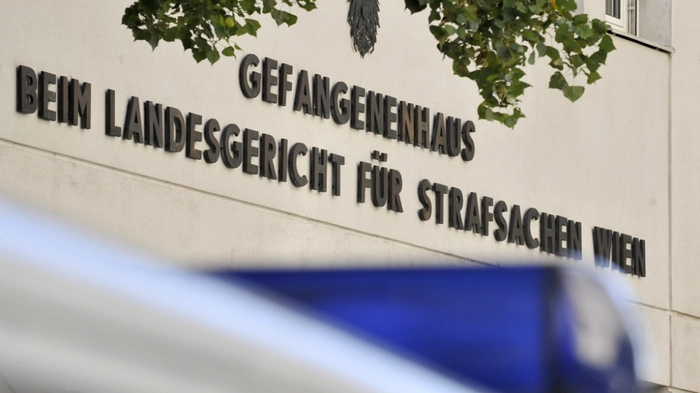 Eineinhalb Jahre der fünfjährigen Haft muss der 20-Jährige  absitzen | Eineinhalb Jahre der fünfjährigen Haft muss der 20-Jährige  absitzen