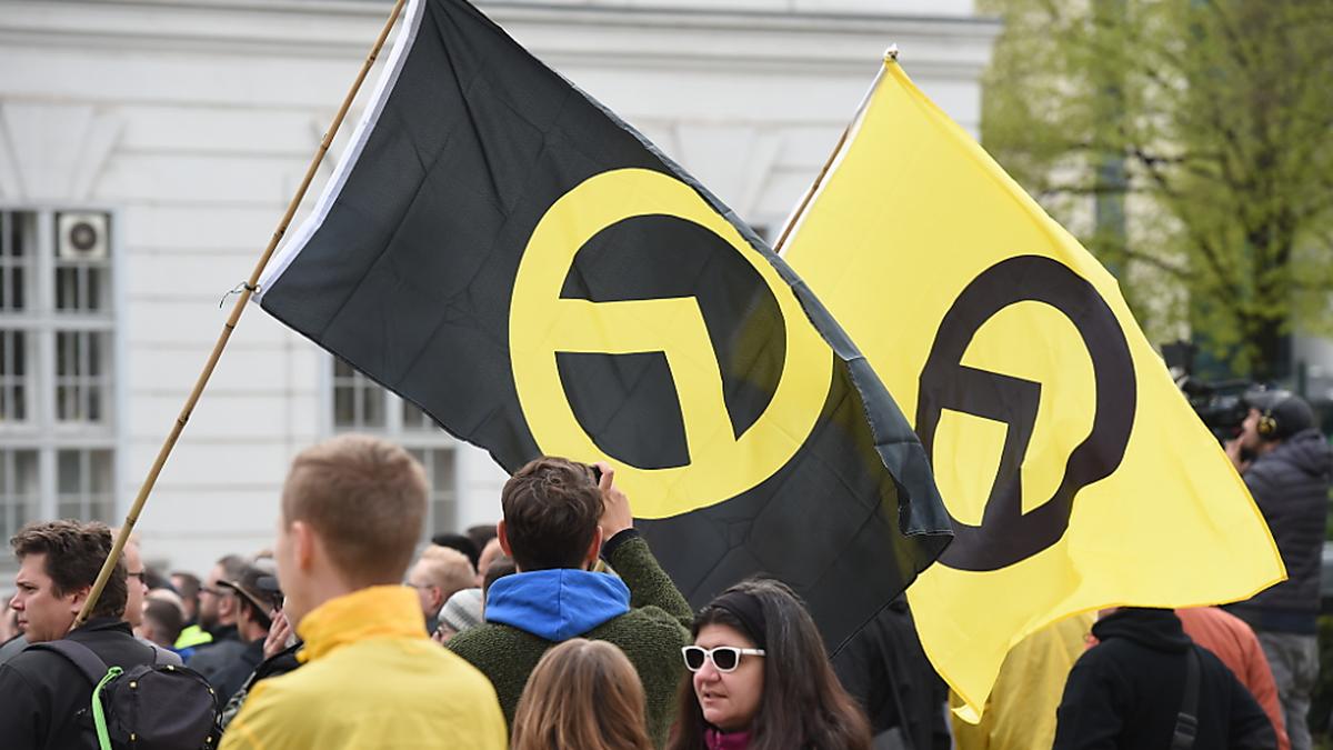 Mitglieder der rechtsextremen Identitären Bewegung (Sujetbild)