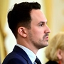 Bildungsminister Christoph Wiederkehr bei einer Pressekonferenz