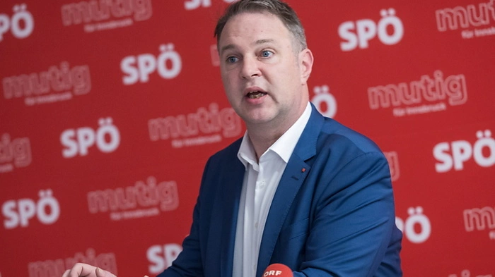 SPÖ-Chef Andreas Babler bei einem Pressetermin in Innsbruck | SPÖ-Chef Andreas Babler bei einem Pressetermin in Innsbruck