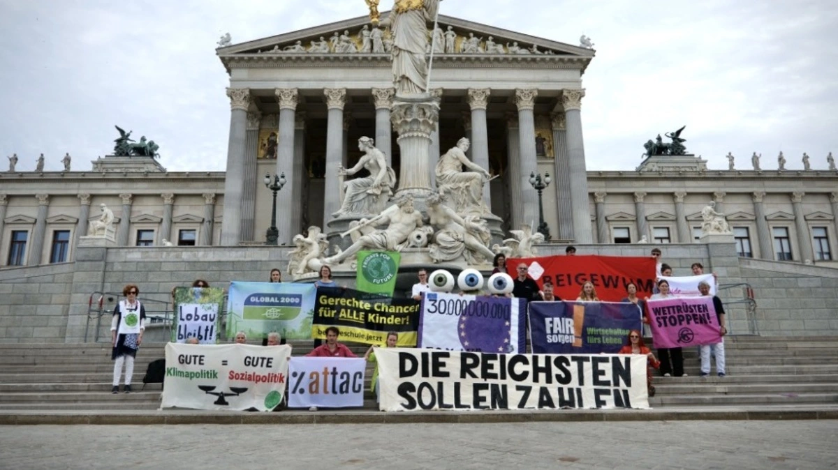 Organisationen forderten vor Parlament Reichensteuern | Organisationen forderten vor Parlament Reichensteuern
