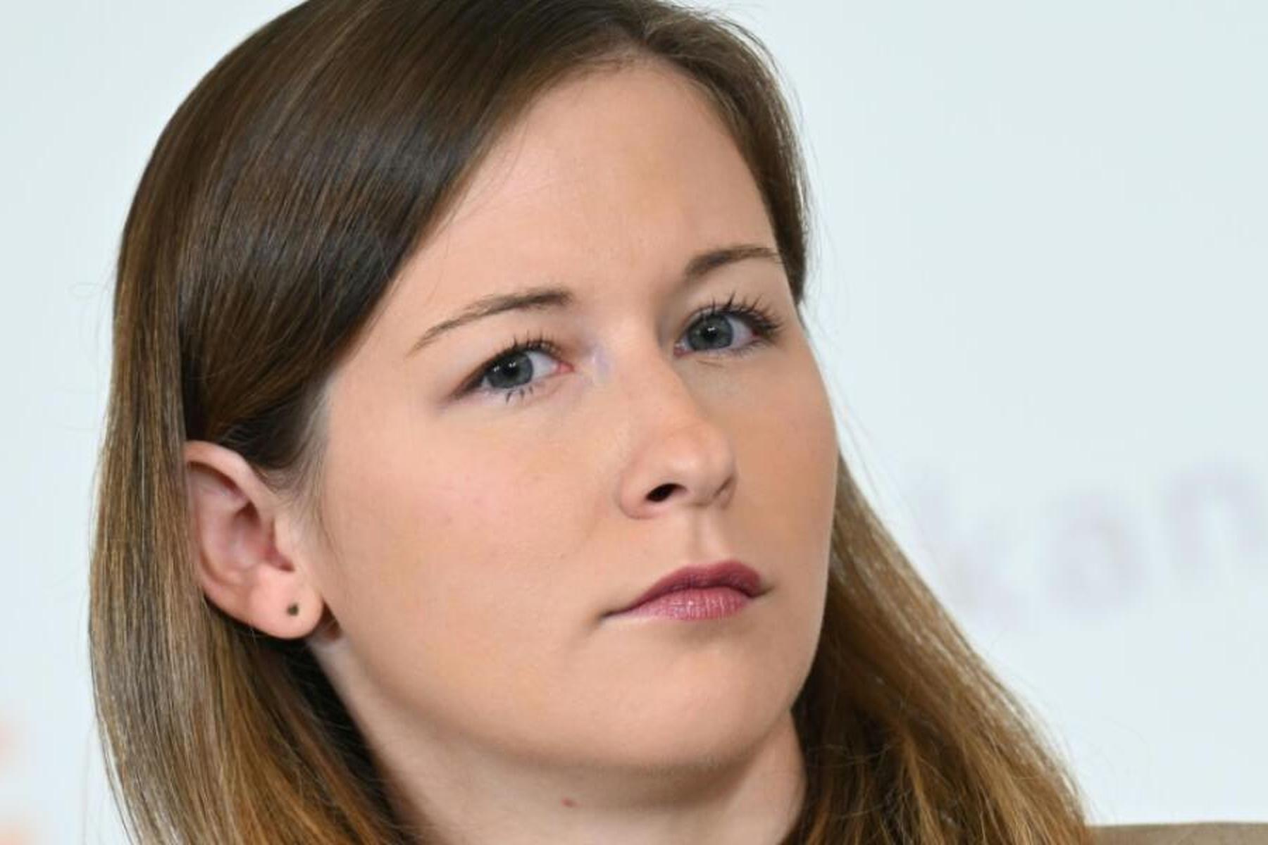 Wien: Kopftuchverbot für Plakolm mit Verfassung vereinbar