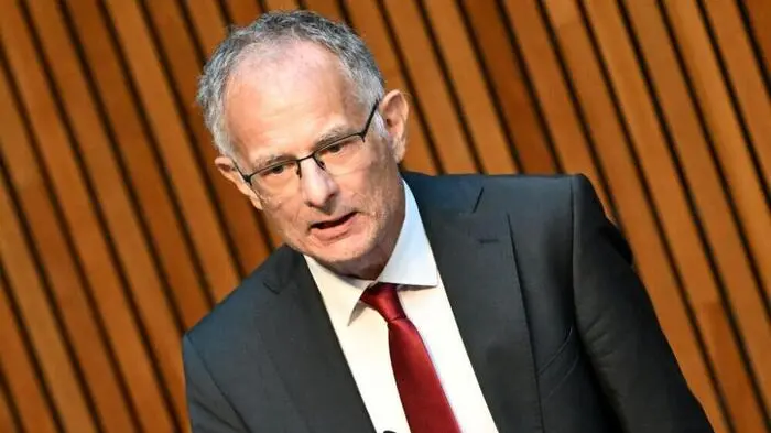 Finanzminister Marterbauer (SPÖ) begibt sich in Krebs-Behandlung | Finanzminister Marterbauer (SPÖ) begibt sich in Krebs-Behandlung