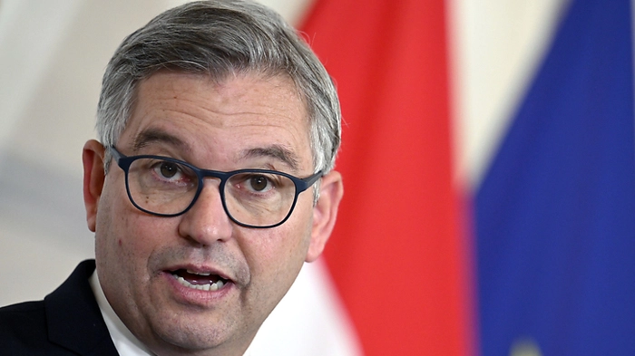 Finanzminister Brunner freut sich über Budgetvollzug | Finanzminister Brunner freut sich über Budgetvollzug