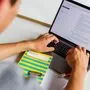 Auch abseits der Schule mehr Jugendschutz auf die Schülerlaptops | Auch abseits der Schule mehr Jugendschutz auf die Schülerlaptops