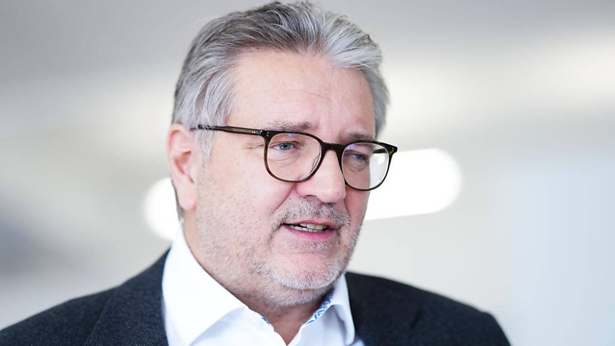 Der Wiener Sozialstadtrat Peter Hacker verteidigt die Höhe der Mindestsicherung