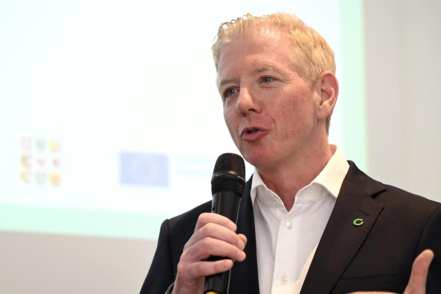 Wien: SV-Chef McDonald sieht bei Krankenkassen "Land in Sicht"