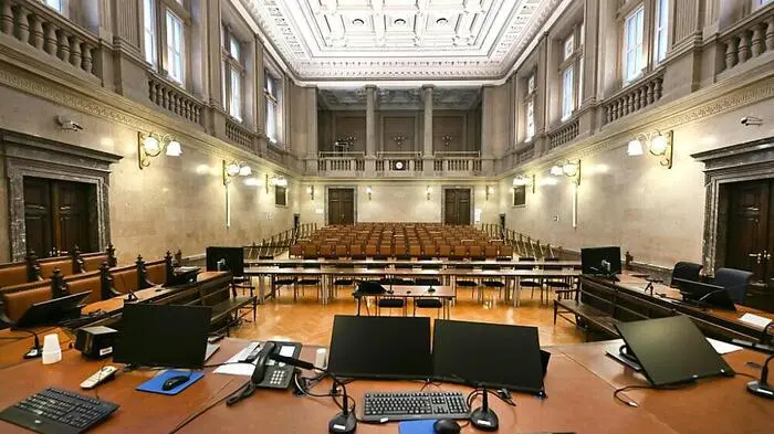 Tauben als Gedenken an Gerichten geplant | Tauben als Gedenken an Gerichten geplant