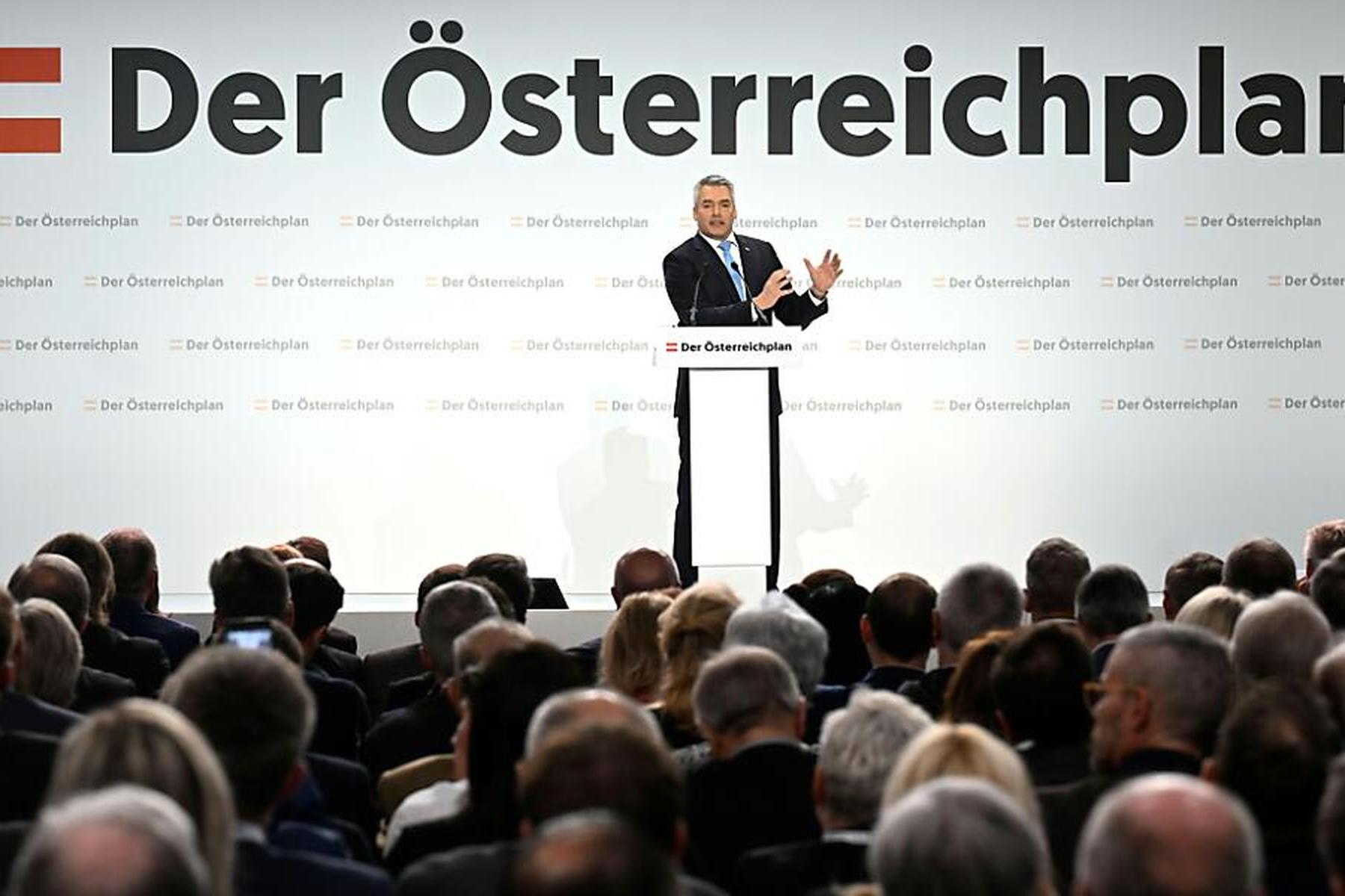 Wien/Wels | Nehammer startete mit Rede in den Früh-Wahlkampf
