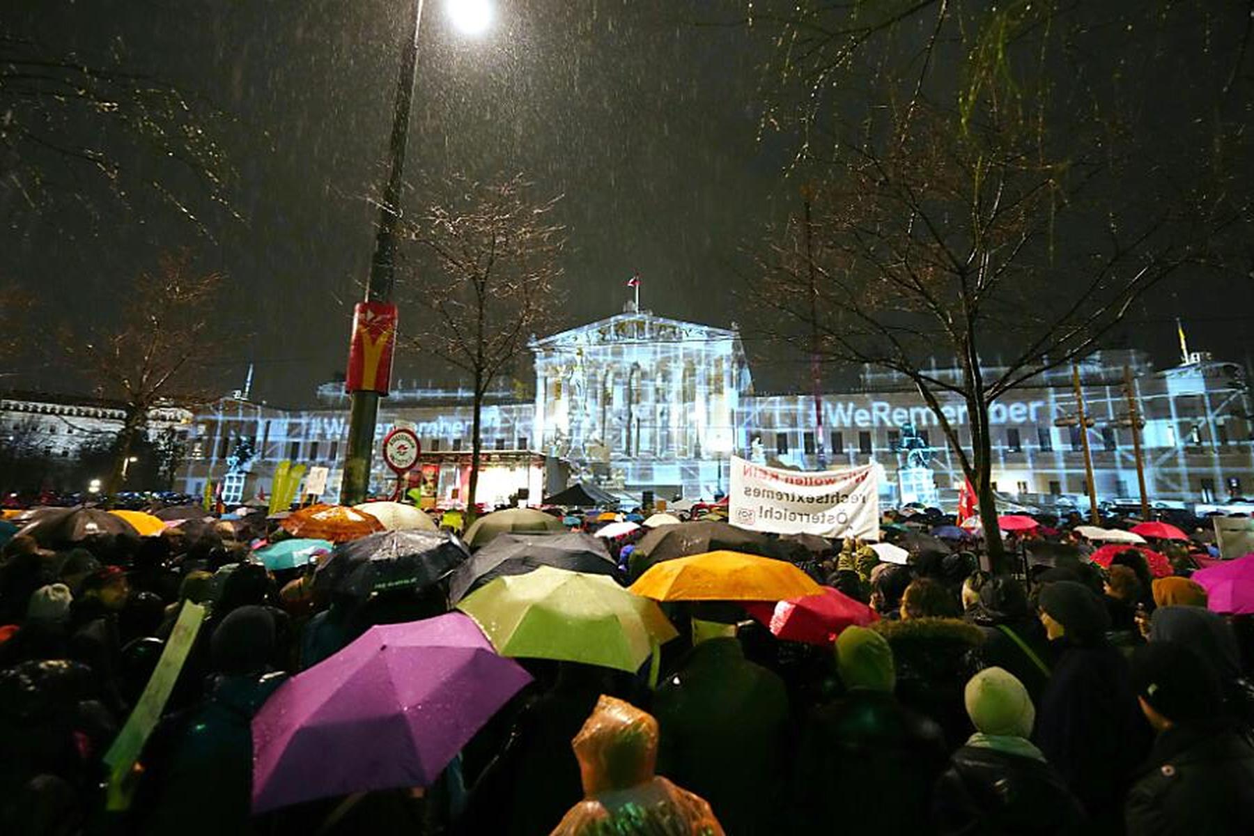 Wien | Zehntausende bei Demos gegen Rechts in Österreich