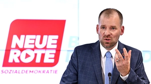 Fußi will Abstimmung über SPÖ-Vorsitz erzwingen | Sein bislang letzter Streich: 2024 wollte Rudi Fußi eine Abstimmung über den SPÖ-Vorsitz erzwingen und die Partei übernehmen 