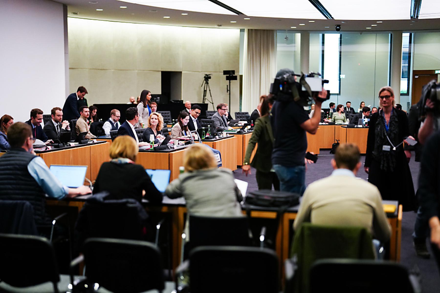 Wien: Hartinger-Klein verteidigt in SPÖ-FPÖ-Ausschuss Kassenreform