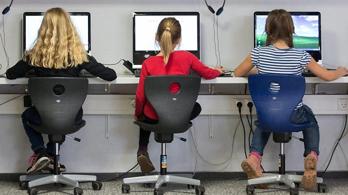Für "Digitale Grundbildung" werden Lehrer künftig eigens ausgebildet | Für "Digitale Grundbildung" werden Lehrer künftig eigens ausgebildet