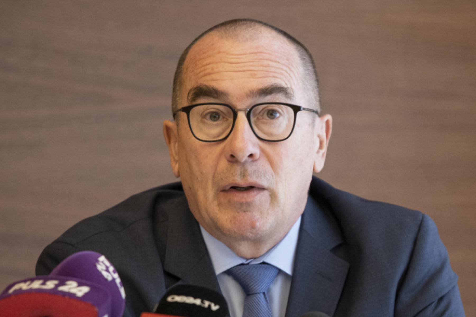 Wien: Bezügediskussion könnte Ärztekammer-Vize Mayer Posten kosten