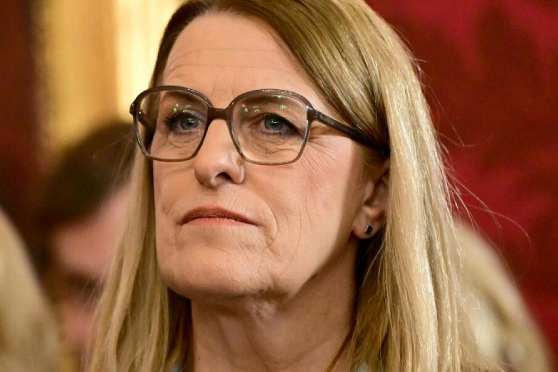 Wien: Gesundheitsstaatssekretärin will Fachärztezentren