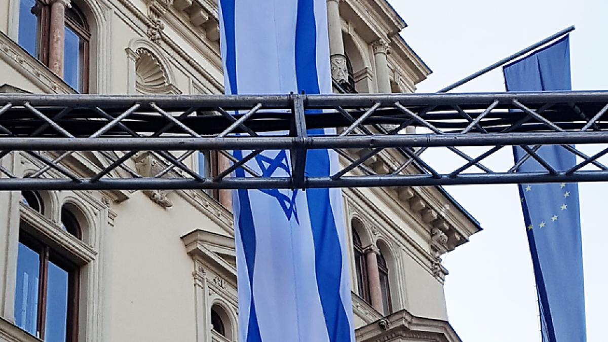 Syrer wollte in Graz israelische Fahne austauschen | Syrer wollte in Graz israelische Fahne austauschen