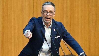 FPÖ-Chef Herbert Kickl wies heute im Nationalrat aufgebracht sämtliche Vorwürfe zurück 