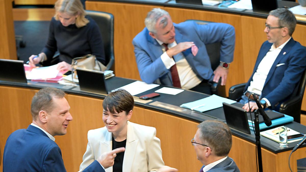 Trotz Wahlkampfs gute Stimmung im Nationalrat | Trotz Wahlkampfs gute Stimmung im Nationalrat