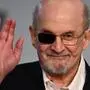 Salman Rushdie, trotz Messerattentat "unbeugsam" | Salman Rushdie, trotz Messerattentat "unbeugsam"