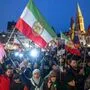 Gegen das iranische Regime wird auch in Europa demonstriert | Gegen das iranische Regime wird auch in Europa demonstriert