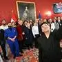 Selfie der ESC-Regenten mit dem Staatsoberhaupt | Selfie der ESC-Regenten mit dem Staatsoberhaupt