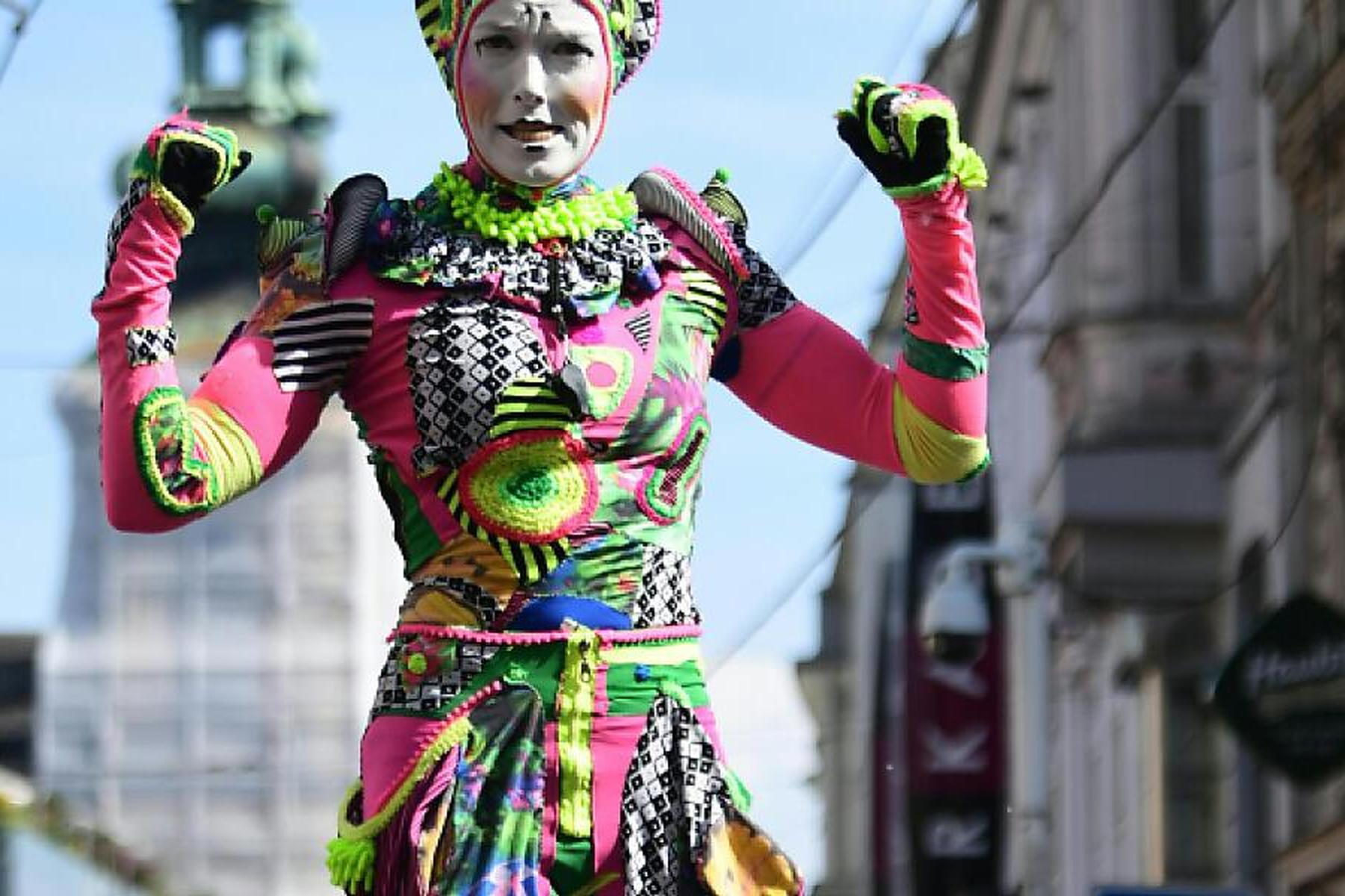 Linz: Linzer Pflasterspektakel verwandelt Stadt in riesige Bühne