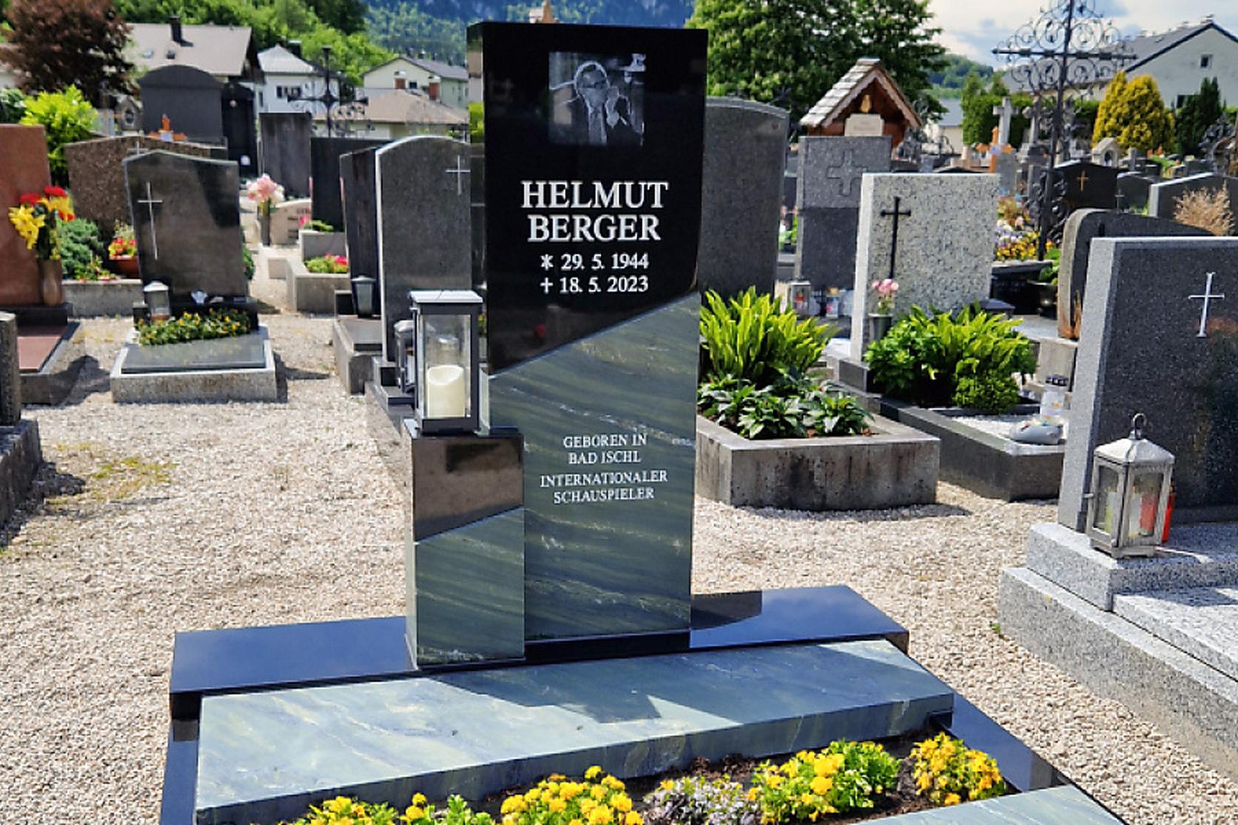 Bad Ischl: Ehrengrab für Helmut Berger in Bad Ischl
