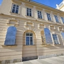 Sonia Leimers "Platzhalter" an der MQ-Hauptfassade | Sonia Leimers "Platzhalter" an der MQ-Hauptfassade