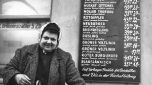 Barbara Pflaum: "Maronibraterin auf einem Wiener Markt", 1970 | Barbara Pflaum: "Maronibraterin auf einem Wiener Markt", 1970