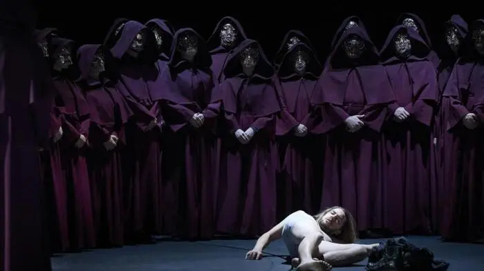 Und mit einem Male findet sich Schwanda in "Eyes Wide Shut" wieder | Und mit einem Male findet sich Schwanda in "Eyes Wide Shut" wieder