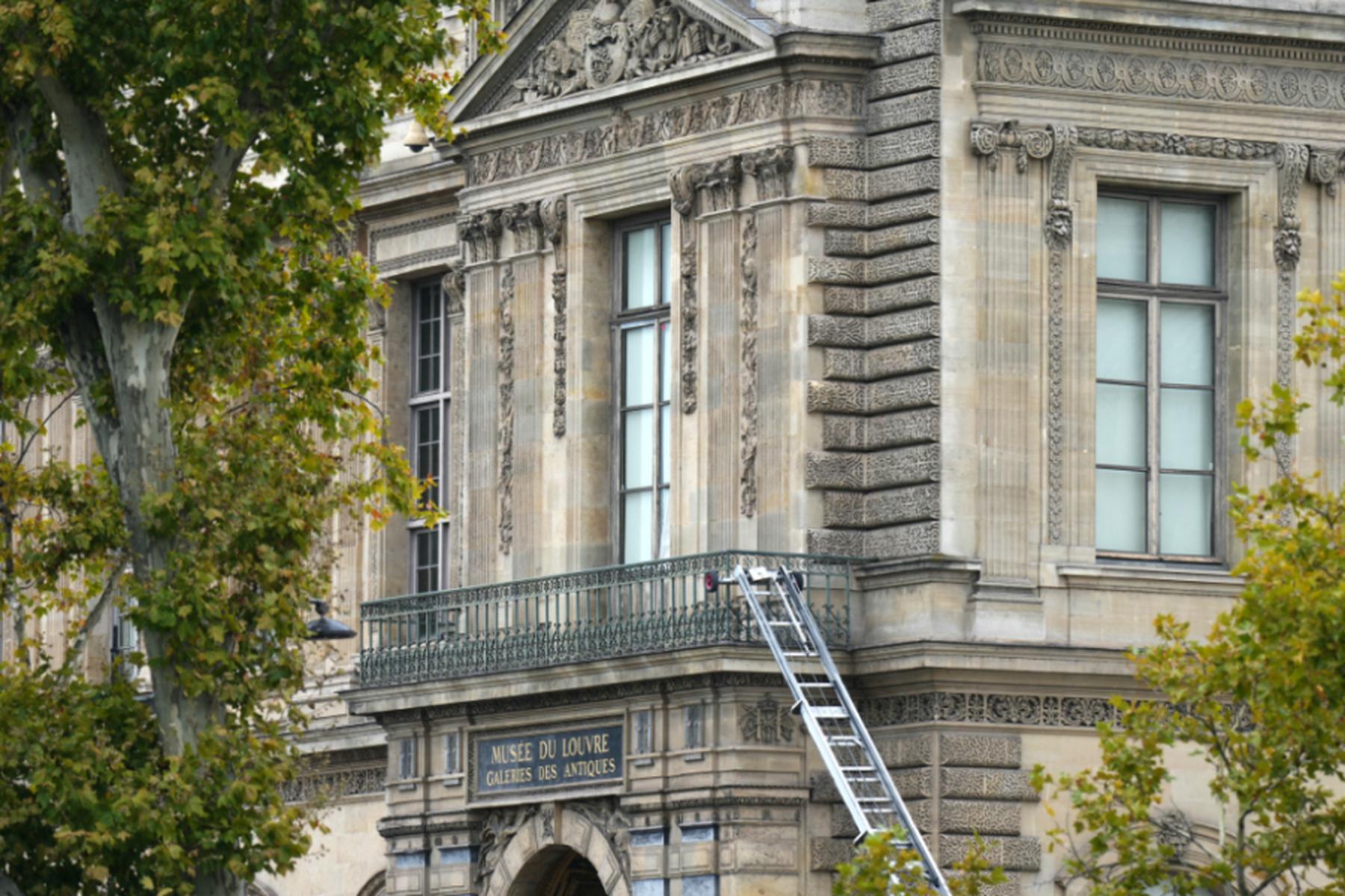 Paris: Louvre-Einbruch: Festgenommene haben teilweise gestanden