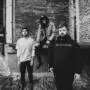 Das Trio serviert harsche Sounds mit emotionalem Tiefgang | Das Trio serviert harsche Sounds mit emotionalem Tiefgang