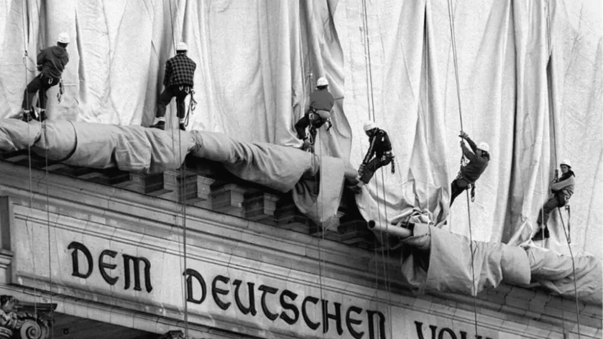 Arbeit an der Berliner Reichtstagsverhüllung | Arbeit an der Berliner Reichtstagsverhüllung