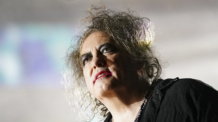 Robert Smith singt "Songs Of A Lost World" | Robert Smith singt "Songs Of A Lost World"