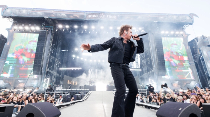Bei Papa Roach ging es am Gelände noch einmal wild her | Bei Papa Roach ging es am Gelände noch einmal wild her