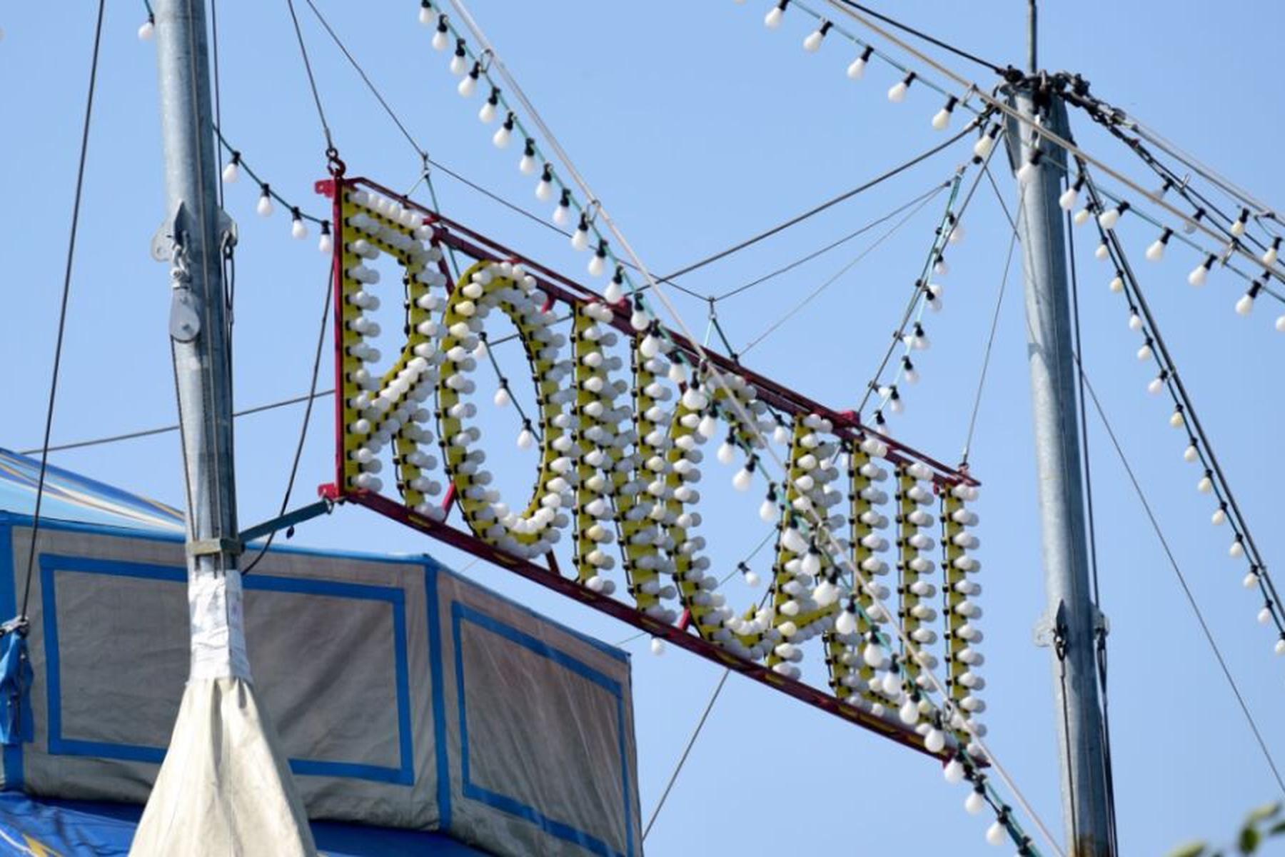 Wien: Roncalli-Zelt für "Cagliostro" am Wiener Heumarkt errichtet