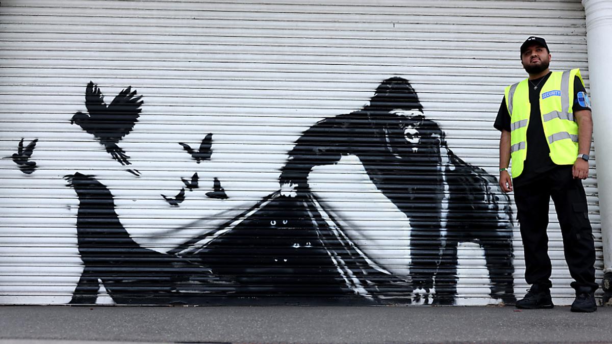 Das Werk des Künstlers Banksy wurde bisher bewacht | Das Werk des Künstlers Banksy wurde bisher bewacht