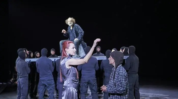 Bildstarker Kölner "König Lear" im Burgtheater | Bildstarker Kölner "König Lear" im Burgtheater