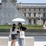 Der Louvre zieht zahlreiche Touristen an | Der Louvre zieht zahlreiche Touristen an