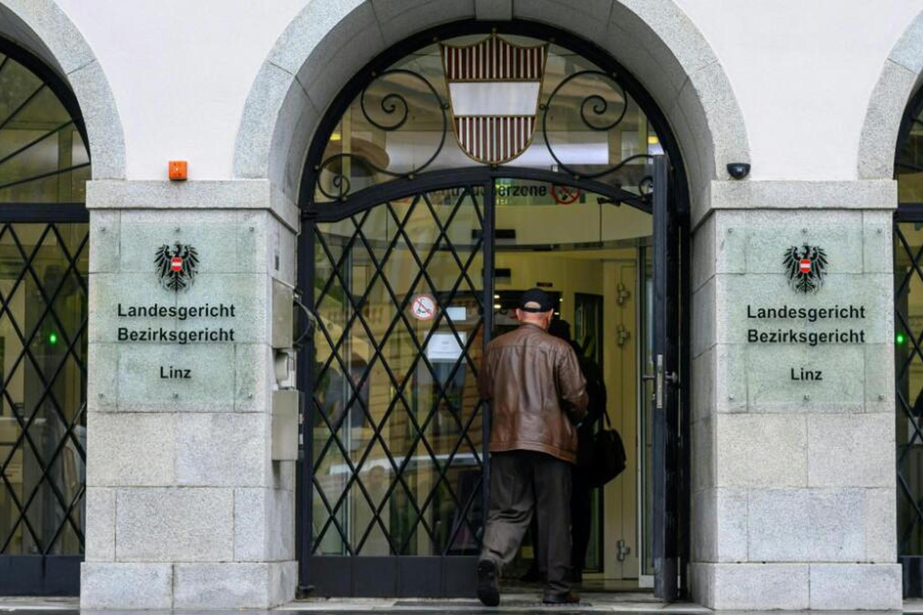 Nekdanji vodja hokeja na ledu v Linzu obsojen zaradi davčne utaje in mora plačati 300.000 evrov kazni