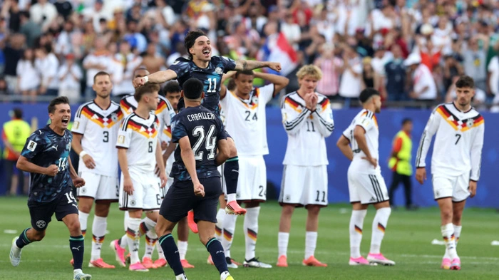 Paraguay jubelt, Deutschland ist geschlagen | Paraguay jubelt, Deutschland ist geschlagen