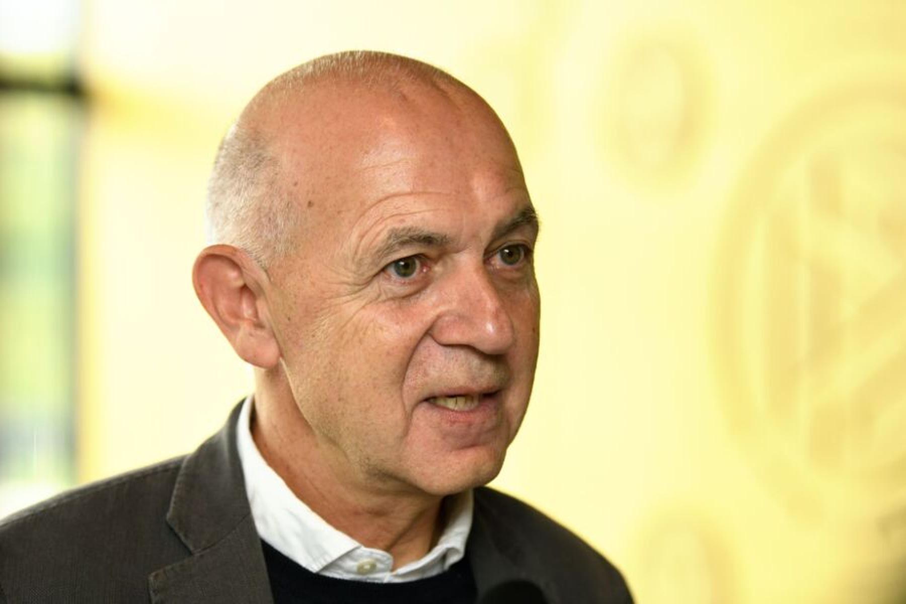 Frankfurt am Main: Bernd Neuendorf vier weitere Jahre DFB-Präsident