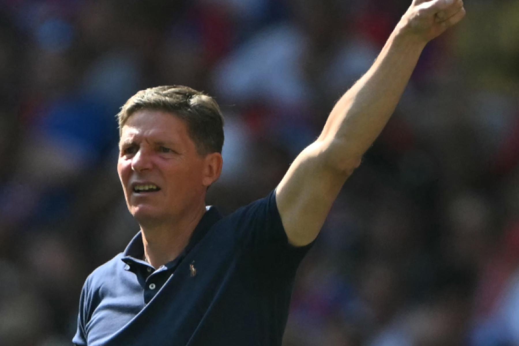 London: Glasner-Club Community-Shield-Sieger -Elfersieg gegen "Reds"