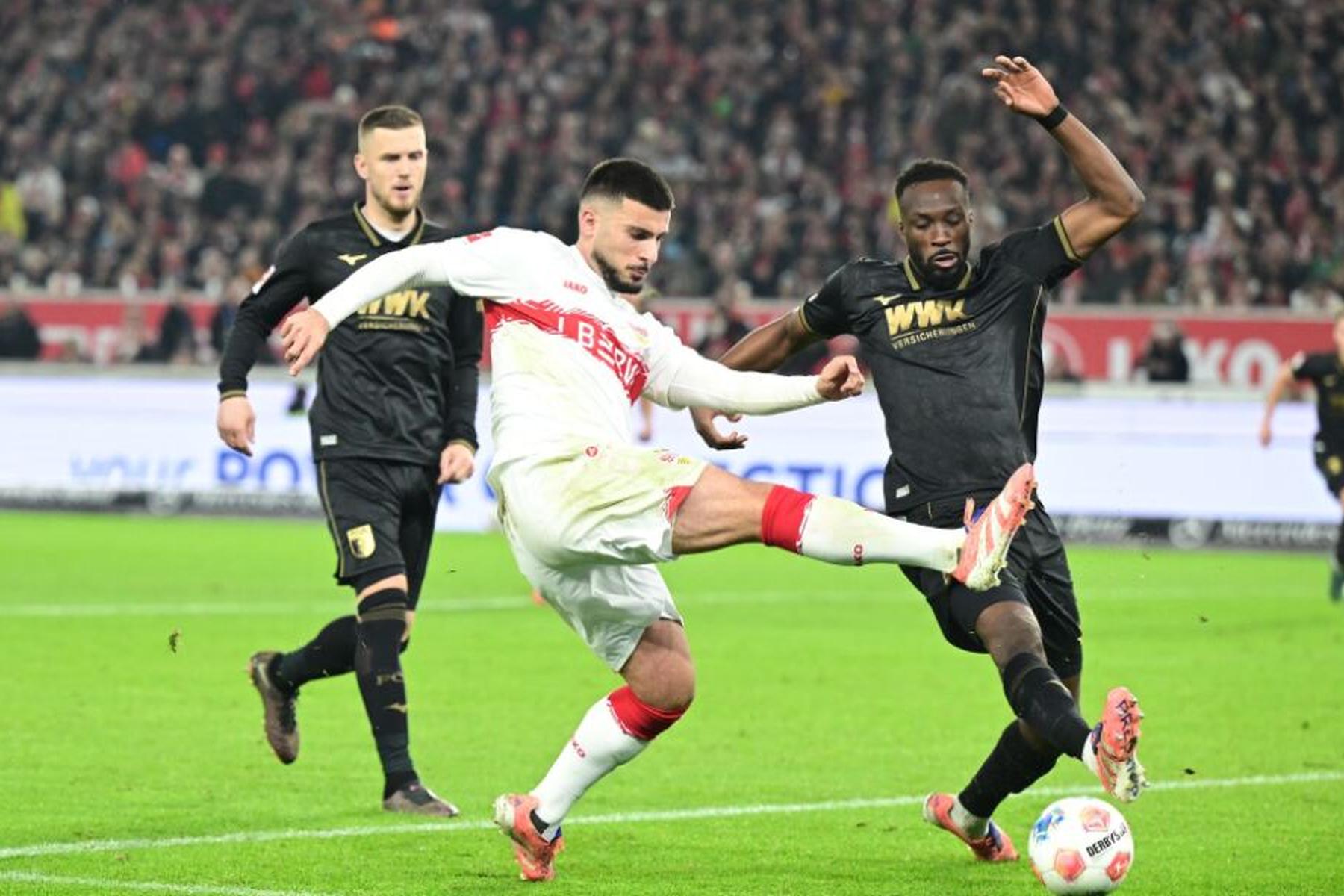 Stuttgart: VfB Stuttgart nach 3:2 gegen Augsburg weiter in Top vier
