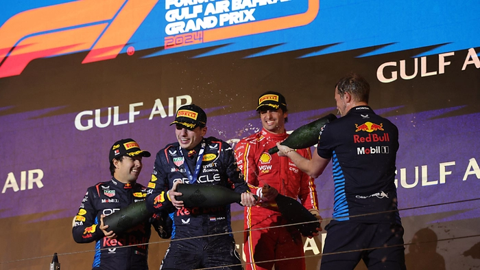 Red-Bull-Jubel am Podium | Red-Bull-Jubel am Podium