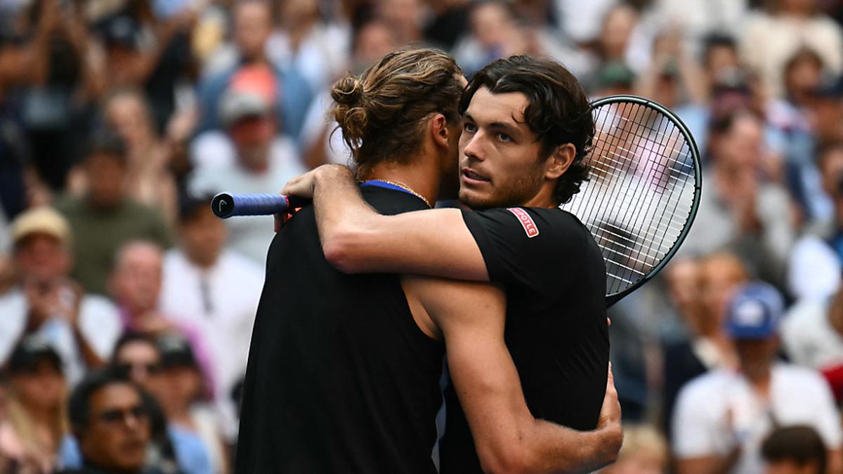 Nimmt Zverevs Gratulationen entgegen: Taylor Fritz | Nimmt Zverevs Gratulationen entgegen: Taylor Fritz